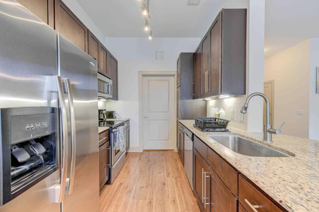 Cozy Apt Nrg Pool,Wi-Fi, Free Parking, Petsok! Houston Eksteriør billede